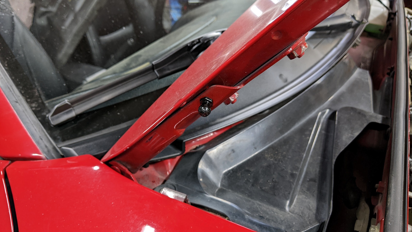 Ball stud installed for gas strut